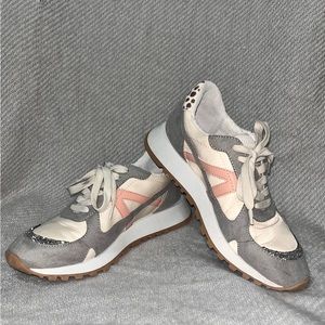 Dolce Vita Casual Tennis Shoes